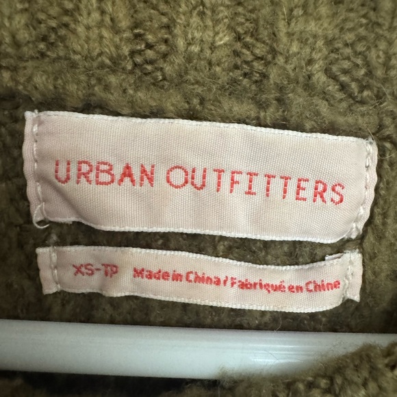 Urban Outfitters Sydney Crew Neck Cropped Sweater in Olive Green Size XS - Picture 7 of 7